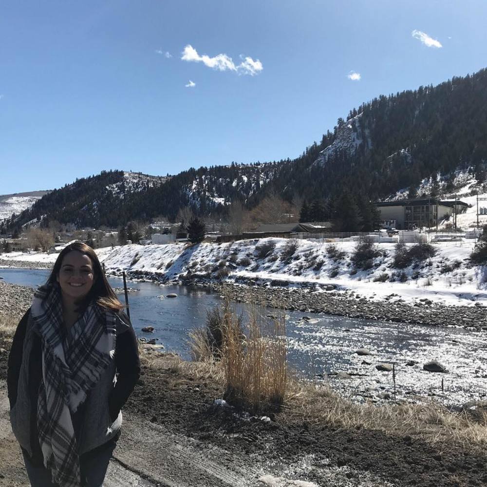 Meet your Posher, Alma